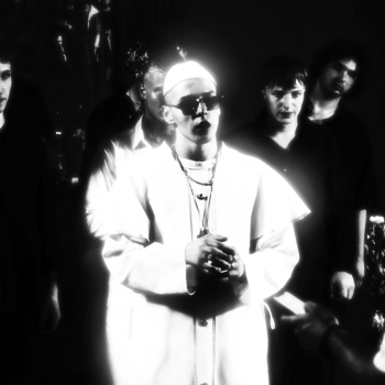 «Leader» — альбом Yasmi