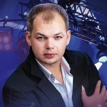 Обложка «Москва слезам не верит» — Алексей Брянцев