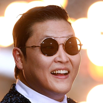 Обложка «Gangnam Style» — Psy