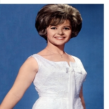 Обложка «Rockin' Around The Christmas Tree» — Brenda Lee