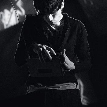 Обложка «Sandy's Necklace (Саундтрек из фильма "Тебя никогда здесь не было / You Were Never Really Here")» — Jonny Greenwood