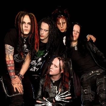 Обложка «Blood Stained Valentine» — Murderdolls