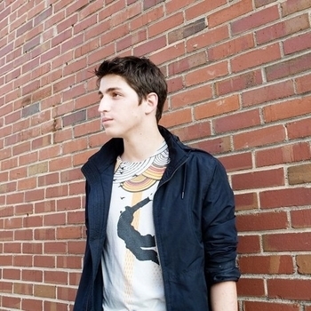 Фотография исполнителя Porter Robinson (Портер Робинсон)