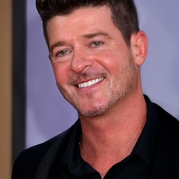 Обложка «Lost Without U» — Robin Thicke