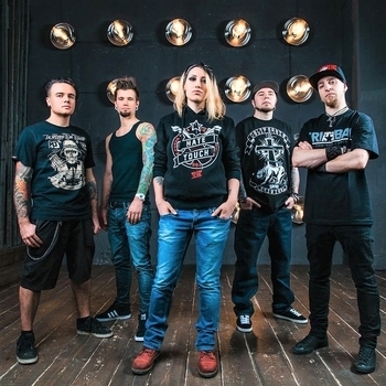 Обложка «Время (Album cut)» — Tracktor Bowling