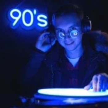 Оформление подборки «Хиты 90-х, 50 на 50»