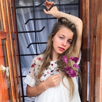 Обложка «Тот самый день» — Минаева