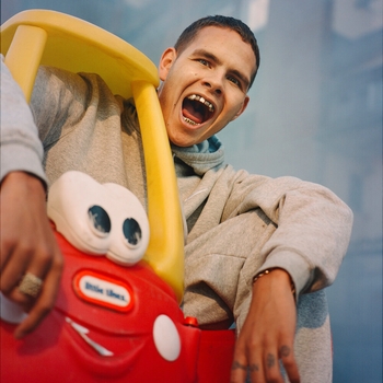 Обложка «Enemy» — Slowthai