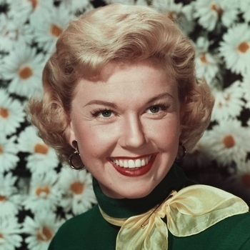 Обложка «Whatever Wil Be Will Be (Que Sera) (из сериала "Мотель Бейтсов" / "Bates Motel") (5 сезон)» — Doris Day