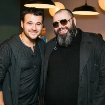 Слушать «Мой Азербайджан» — Emin и Максим Фадеев Обложка «Мой Азербайджан» — Emin и Максим Фадеев