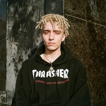 Слушать «Я Пиздатый» — Lil Morty Обложка «Я Пиздатый» — Lil Morty