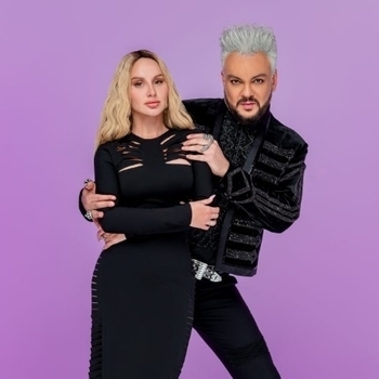Слушать «Хобби (Live) (2022)» — Anna Asti and Филипп Киркоров Обложка «Хобби (Live) (2022)» — Anna Asti and Филипп Киркоров