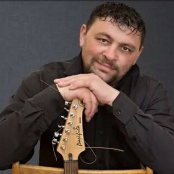 Обложка «Сердце как лёд» — Алексей Новиков
