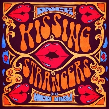 Оформление подборки «Kissing Strangers»