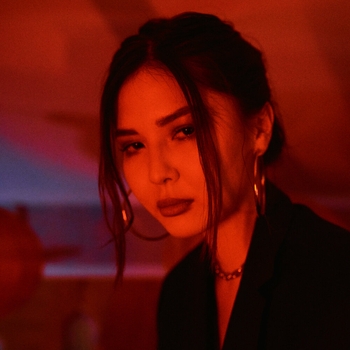 Liili — Attention (Музыка из сериала "Первая ракетка")