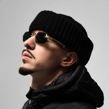 Слушать «Лагерная» — Friendly Thug 52 Ngg feat Saluki Обложка «Лагерная» — Friendly Thug 52 Ngg feat Saluki