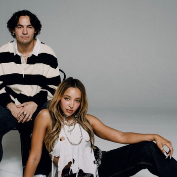 Слушать «No broke boys» — Disco Lines, Tinashe Обложка «No broke boys» — Disco Lines, Tinashe